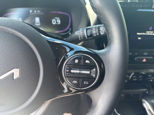 Used 2023 Kia Soul EX FWD image 12