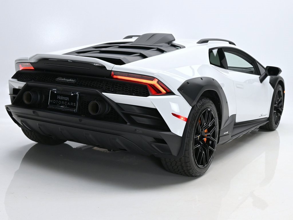 Used 2024 Lamborghini Huracan Sterrato image 6