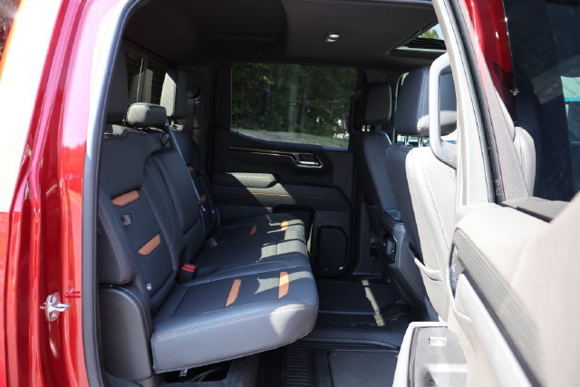 Used 2025 GMC Sierra 1500 AT4 w/ AT4 Premium Package AWD/4WD image 26