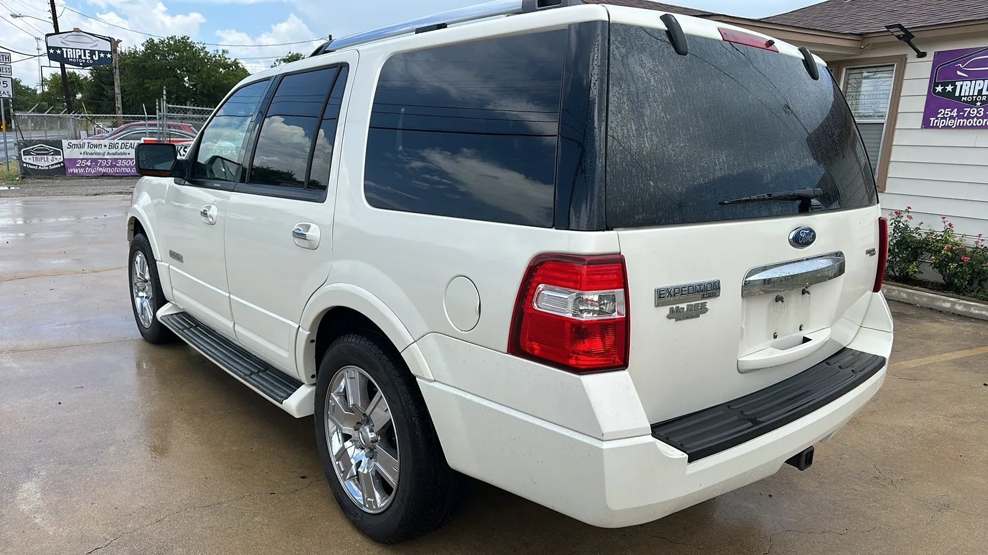 Used 2008 Ford Expedition Limited RWD image 3