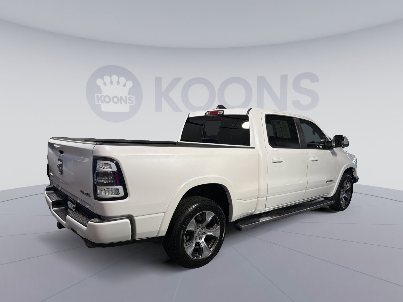 Used 2019 RAM 1500 Laramie AWD/4WD image 7