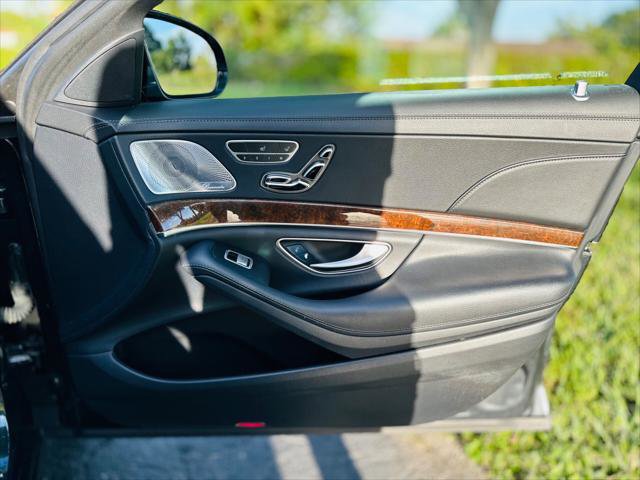 Used 2015 Mercedes-Benz S 550 4MATIC Sedan image 21