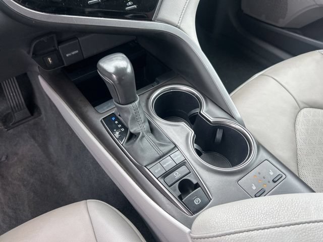 Used 2024 Toyota Camry XSE FWD image 25