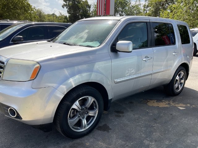 Used 2015 Honda Pilot SE image 1