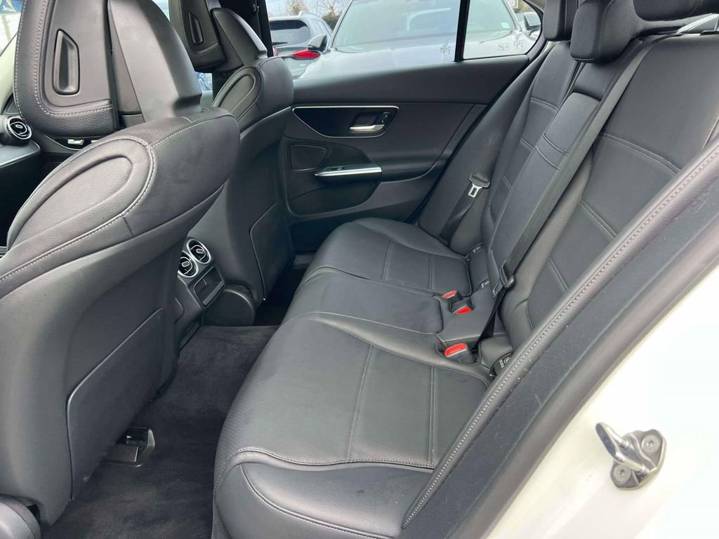 Used 2024 Mercedes-Benz C 300 4MATIC Sedan image 11