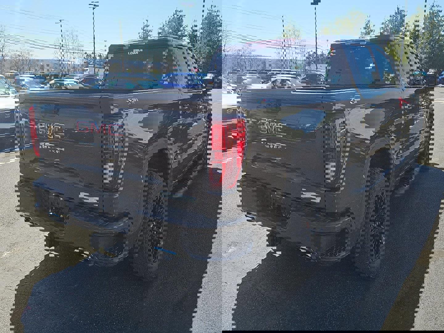 Used 2023 GMC Sierra 1500 Elevation image 2