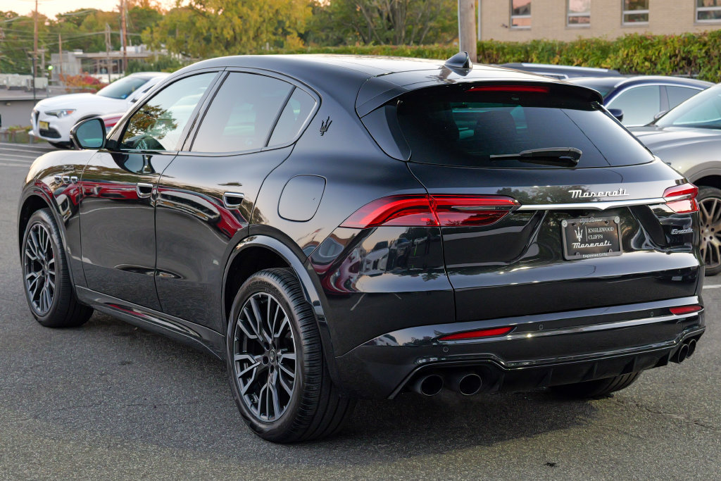 Used 2023 Maserati Grecale Modena AWD/4WD image 5