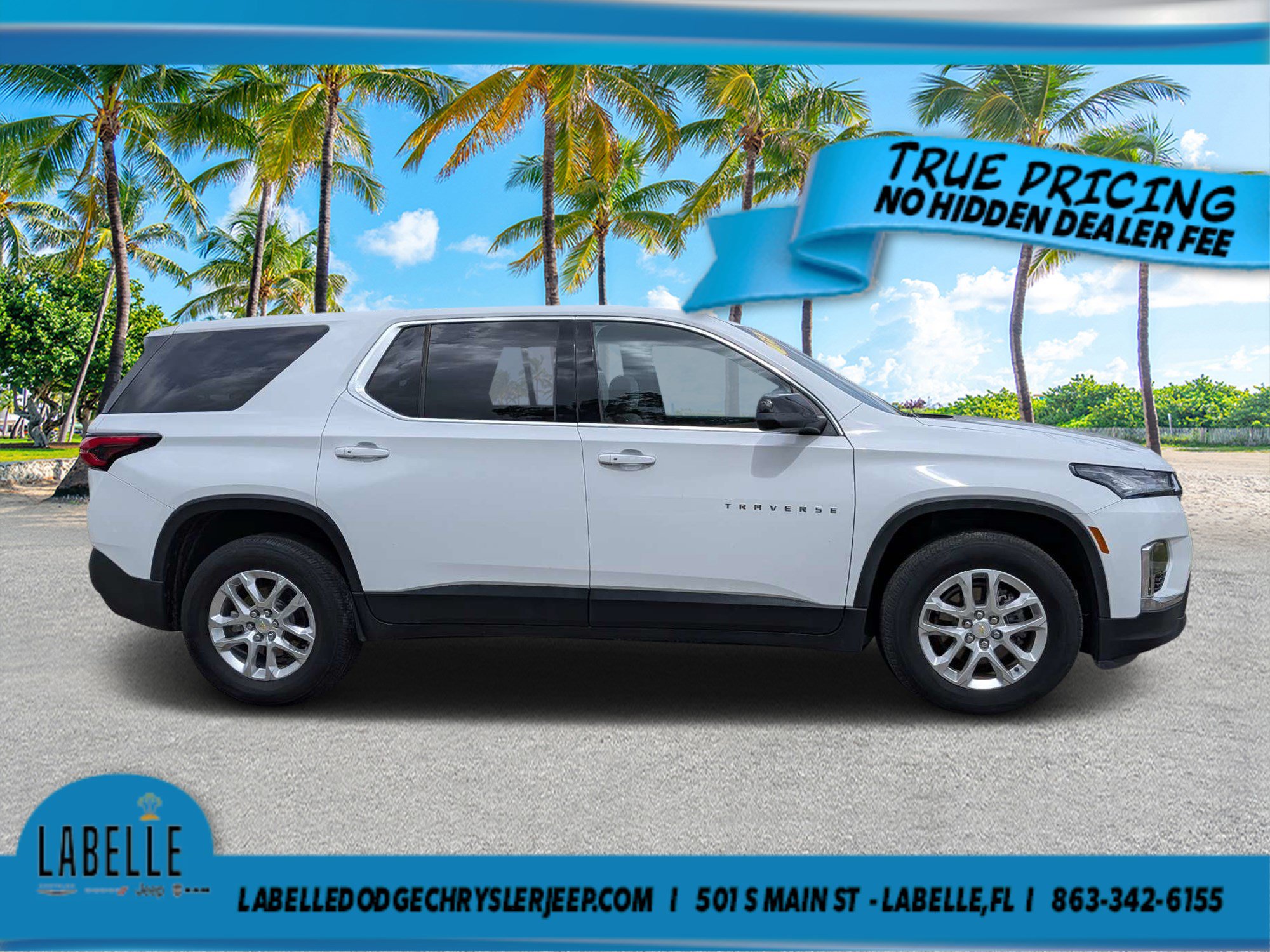 Used 2023 Chevrolet Traverse LS FWD image 2