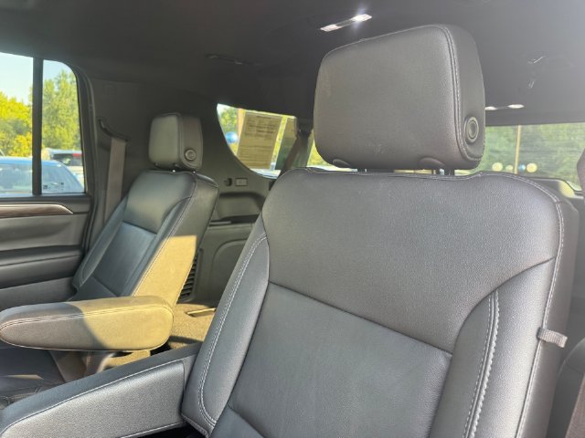 Used 2021 Chevrolet Suburban LT w/ Rear Media and Nav Package RWD image 28