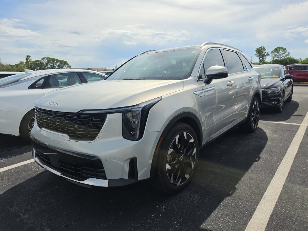 Certified 2026 Kia Sorento EX w/ EX Premium Package FWD image 5