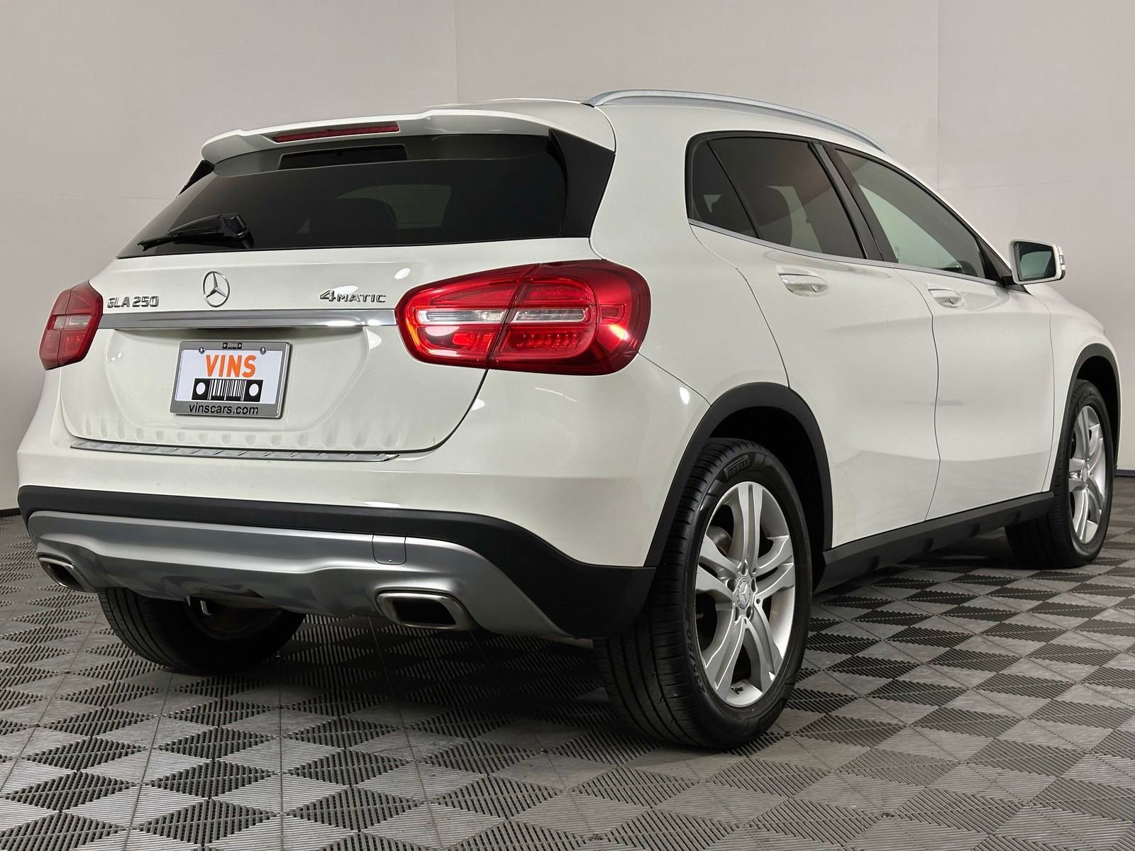Used 2015 Mercedes-Benz GLA 250 4MATIC image 4