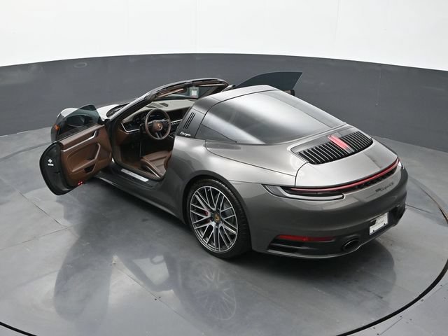 Certified 2024 Porsche 911 Targa 4S AWD/4WD image 24