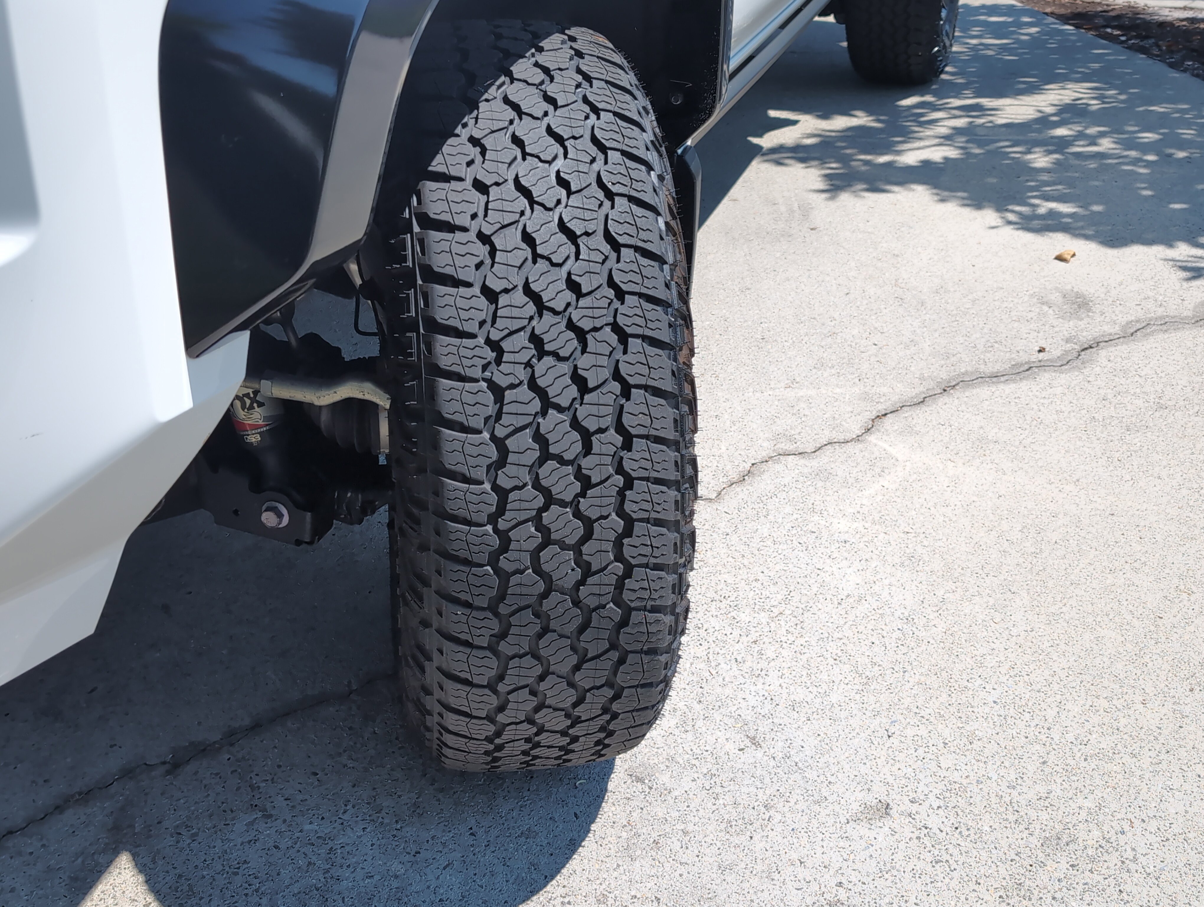 Certified 2025 Toyota Tacoma TRD Pro w/ Tow Tech Package AWD/4WD image 11