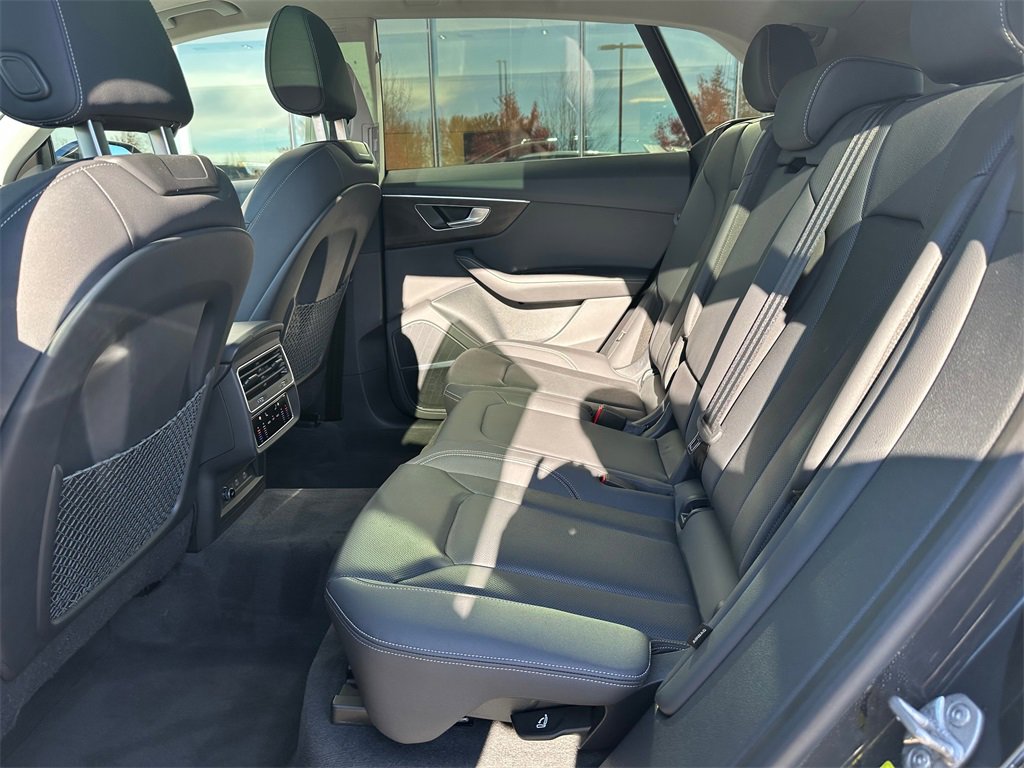 Used 2023 Audi Q8 Premium Plus w/ Premium Plus Package image 15