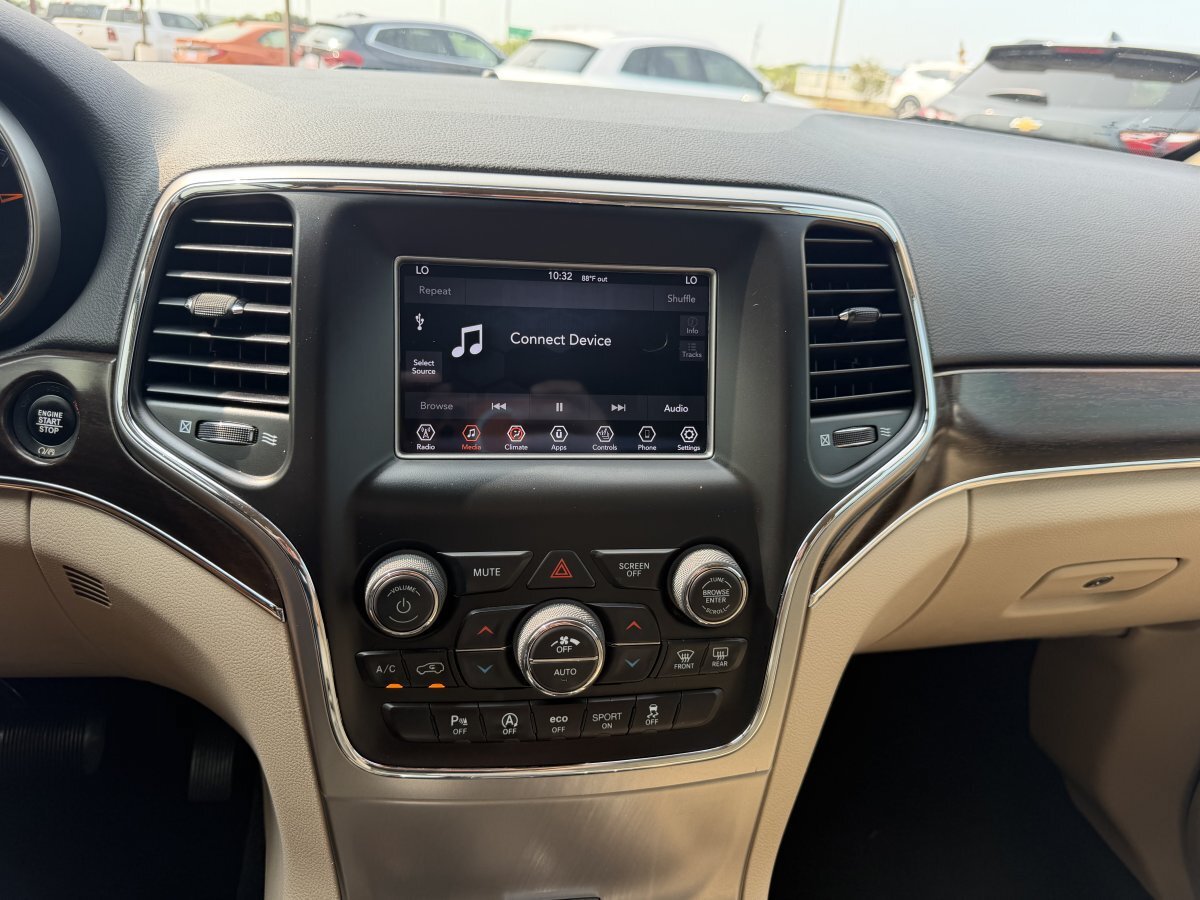 Used 2018 Jeep Grand Cherokee Limited RWD image 24