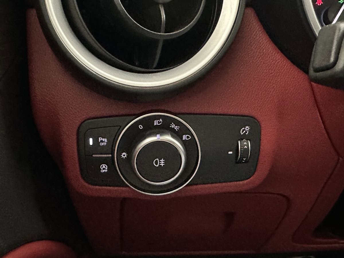 Used 2021 Alfa Romeo Stelvio Ti w/ Active Assist 2 Package TI image 42