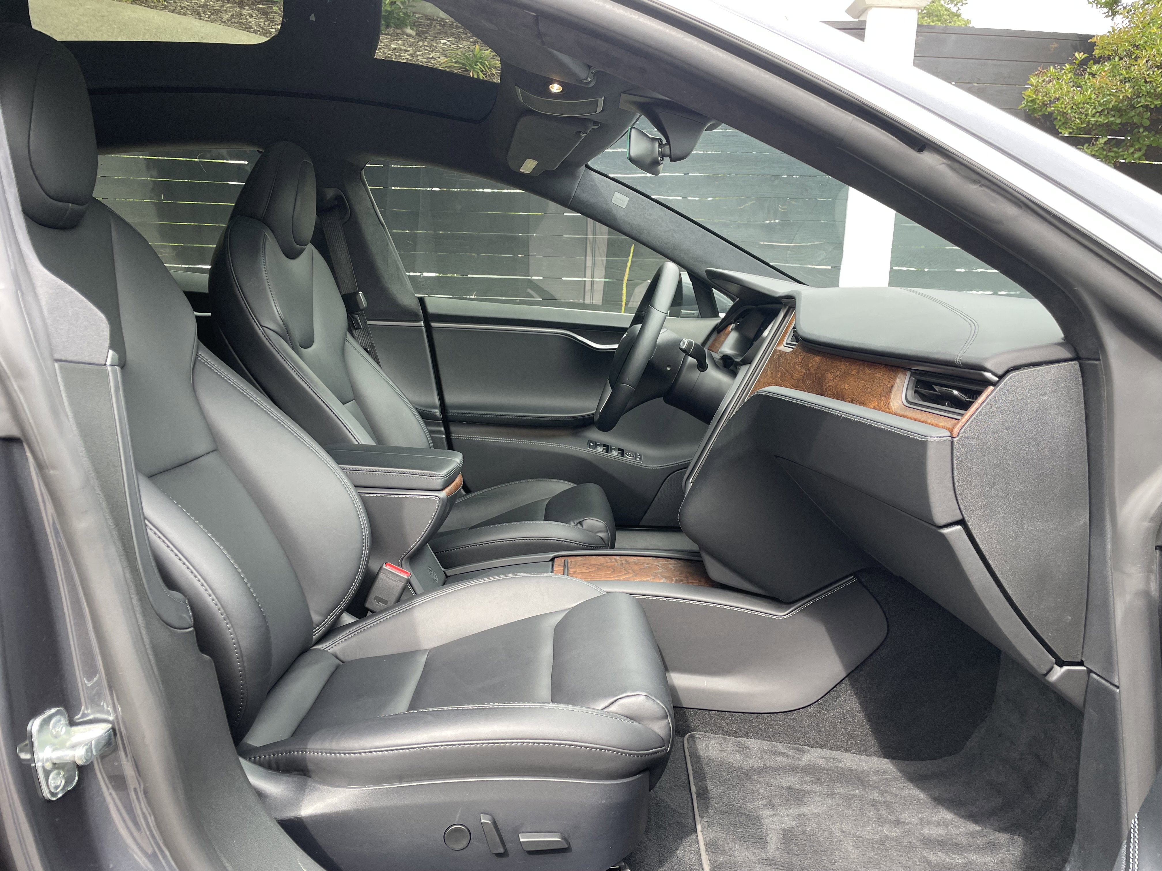 Used 2021 Tesla Model S Long Range Plus image 11