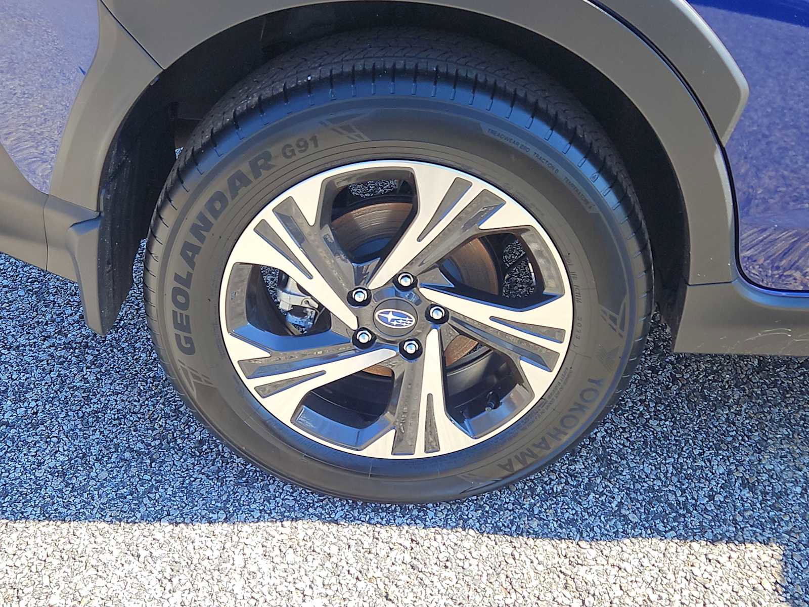 Used 2024 Subaru Crosstrek 2.0i Premium image 4