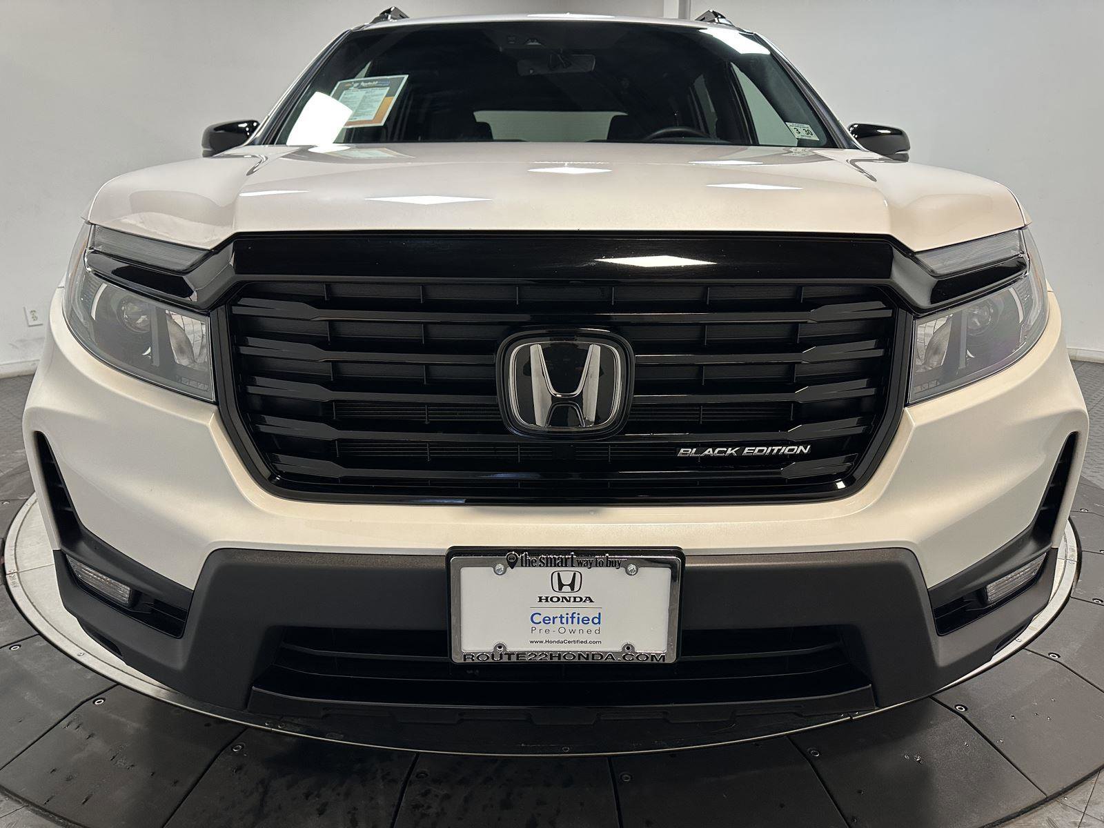 Certified 2024 Honda Passport Black Edition image 5