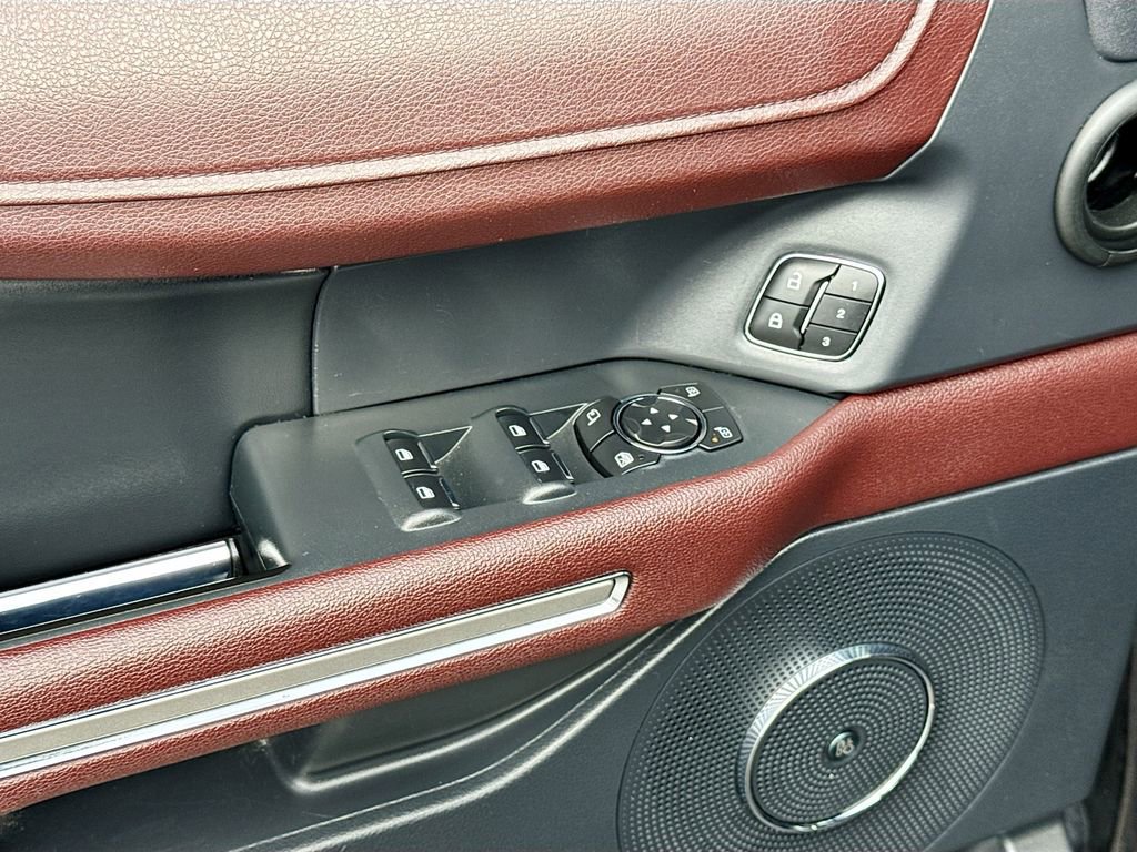 Used 2024 Ford Expedition Limited image 25