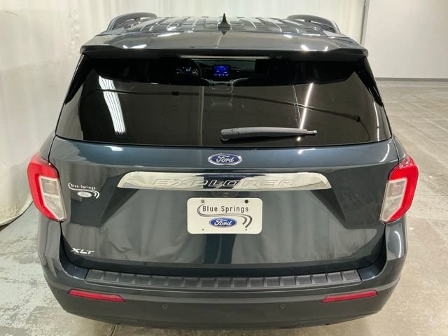Used 2023 Ford Explorer XLT image 4