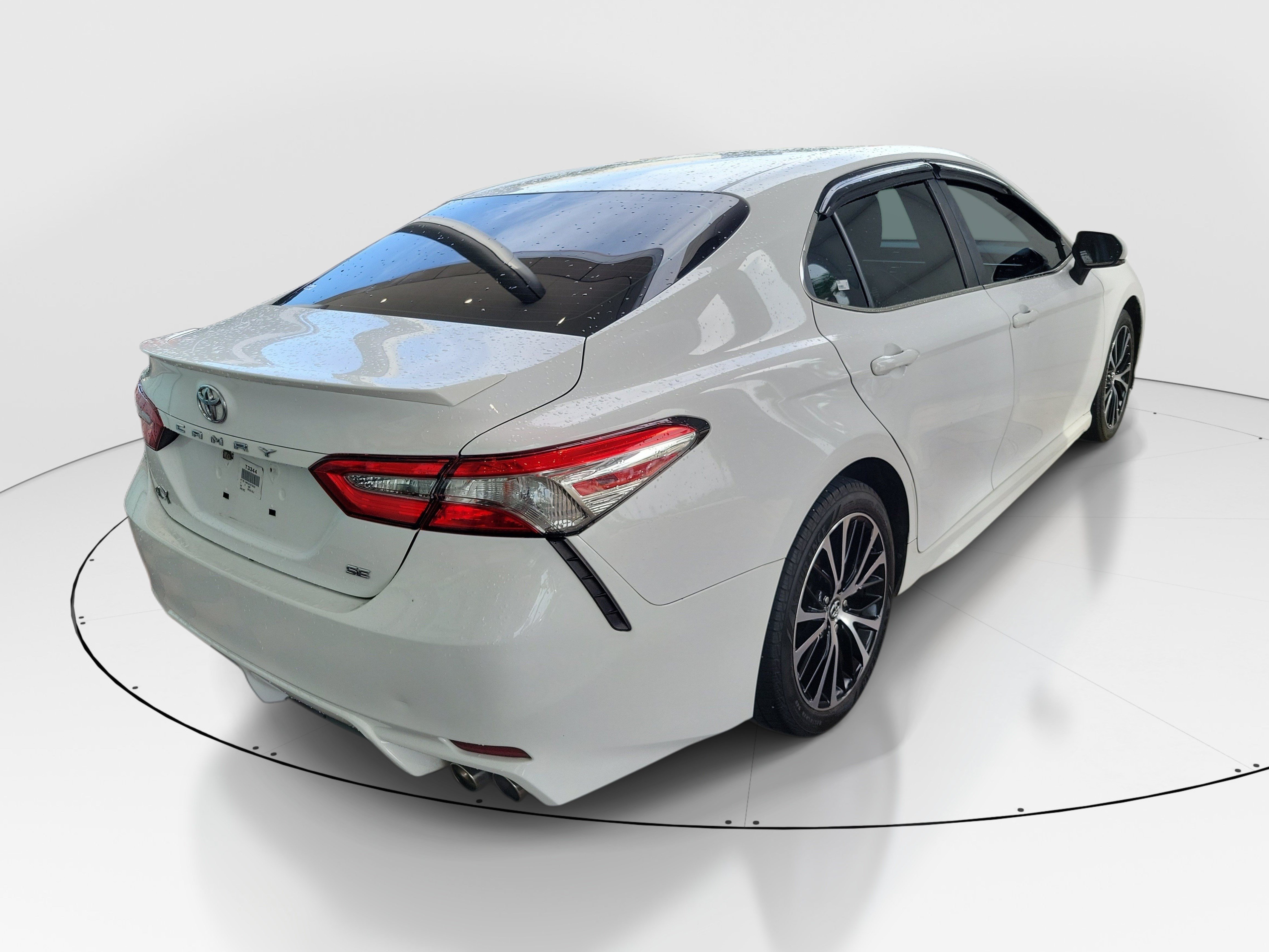 Used 2018 Toyota Camry SE w/ Convenience Package FWD image 6