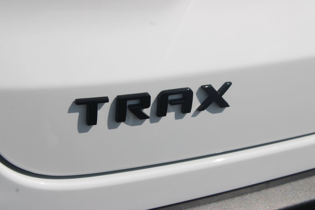 New 2026 Chevrolet Trax LT w/ Driver Confidence Package FWD image 14