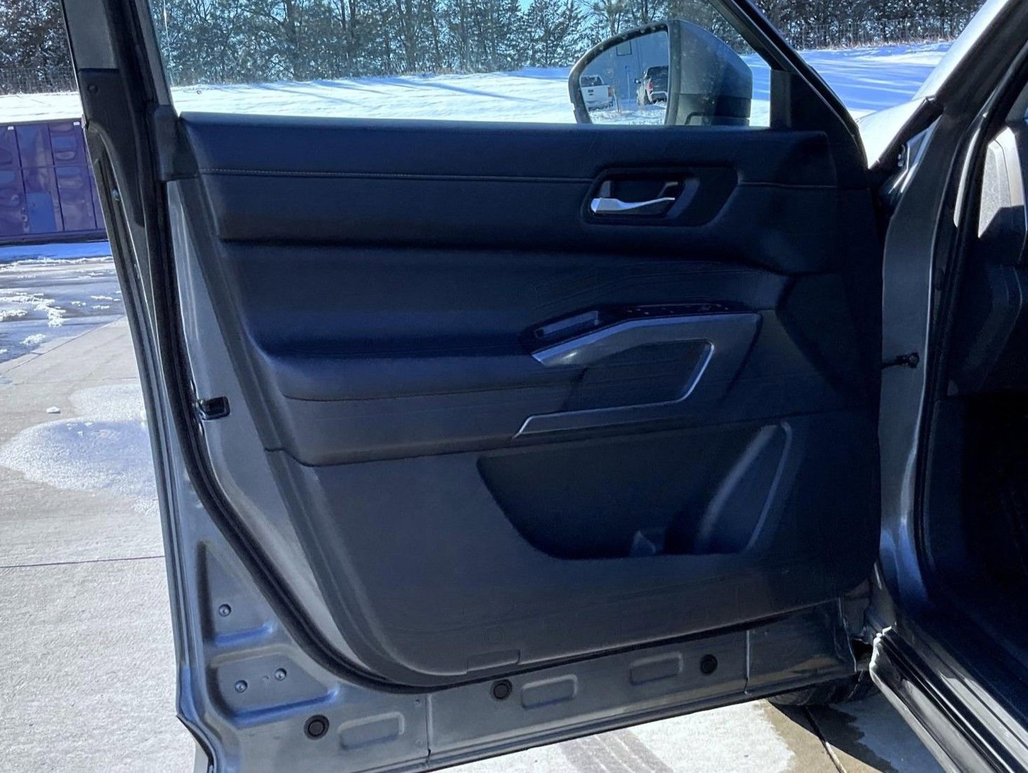 Used 2024 Nissan Pathfinder SL image 9