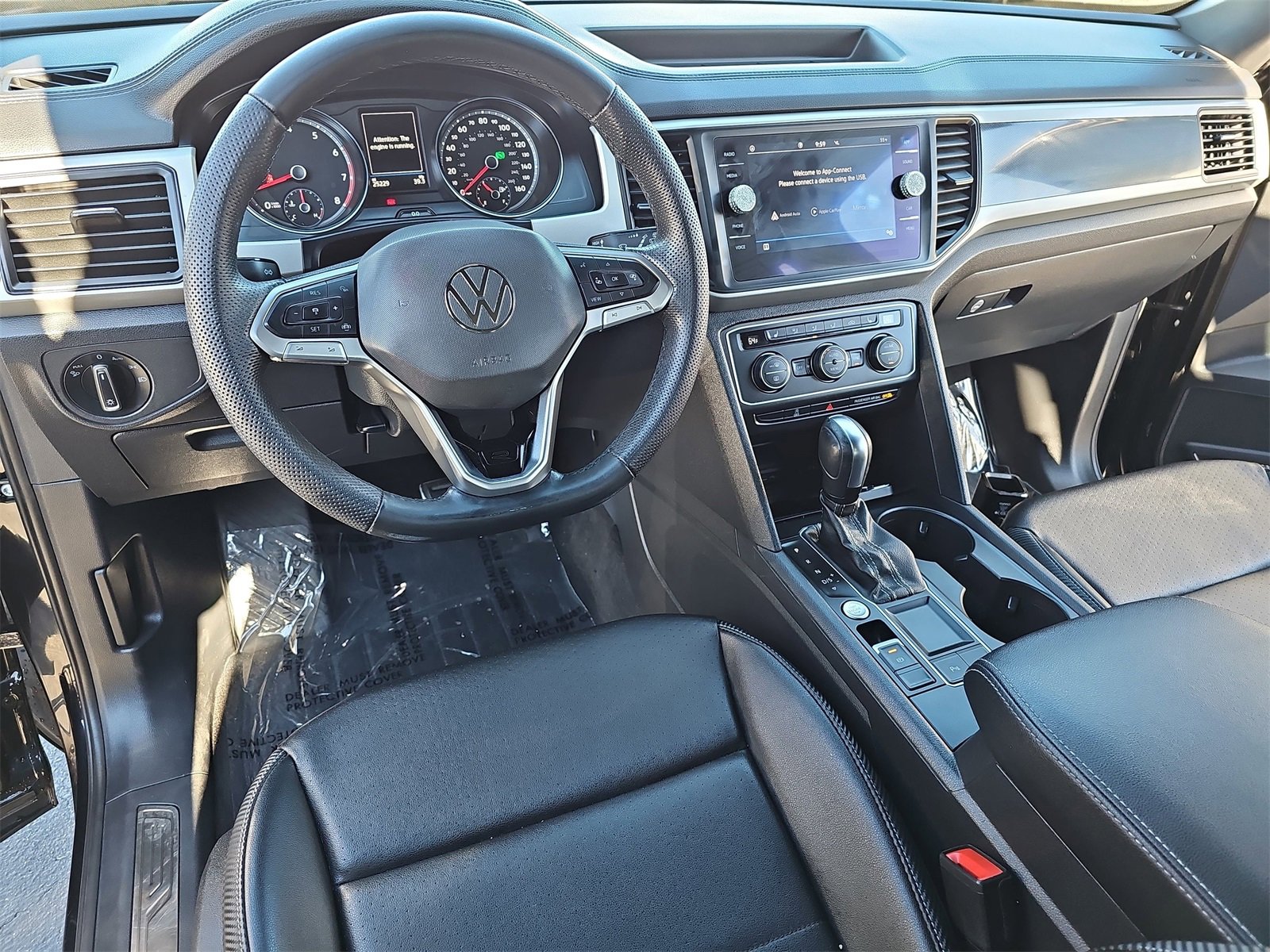 Used 2021 Volkswagen Atlas Cross Sport SE w/ Panoramic Sunroof Package image 16