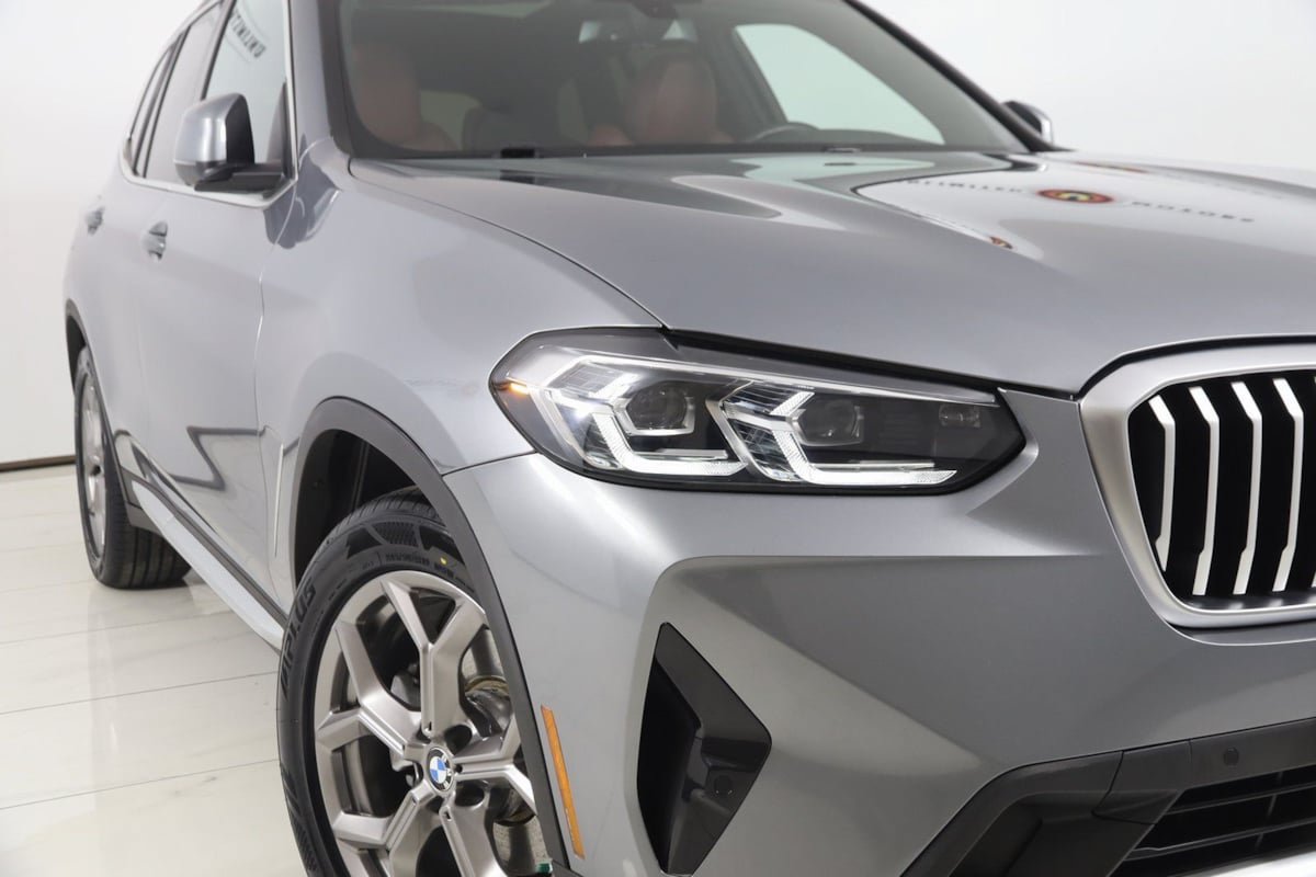 Used 2023 BMW X3 xDrive30i w/ Convenience Package w/ZPA AWD/4WD image 16