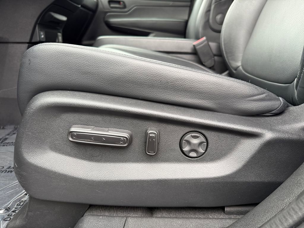 Used 2024 Honda Odyssey EX-L image 10
