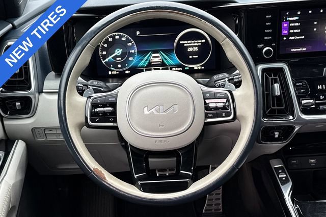 Certified 2023 Kia Sorento SX Prestige w/ Panoramic Sunroof Package image 19