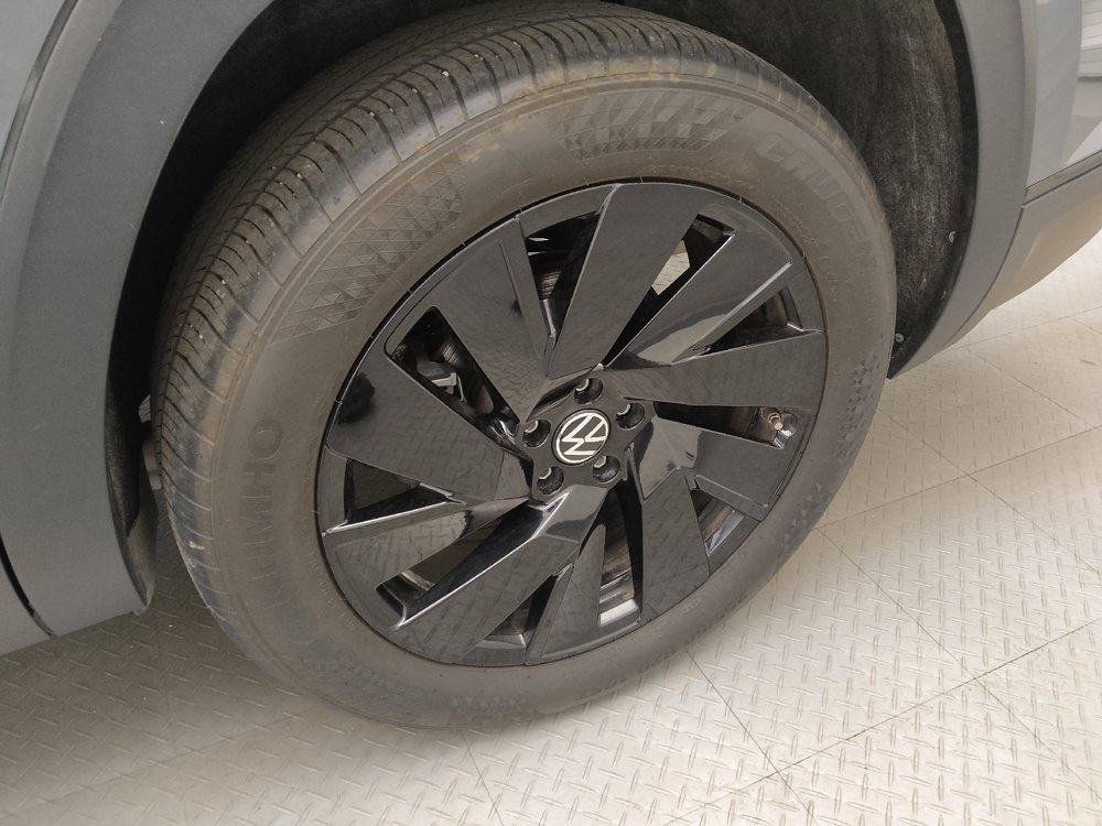 Used 2024 Volkswagen Atlas SE w/ Panoramic Sunroof Package FWD image 31