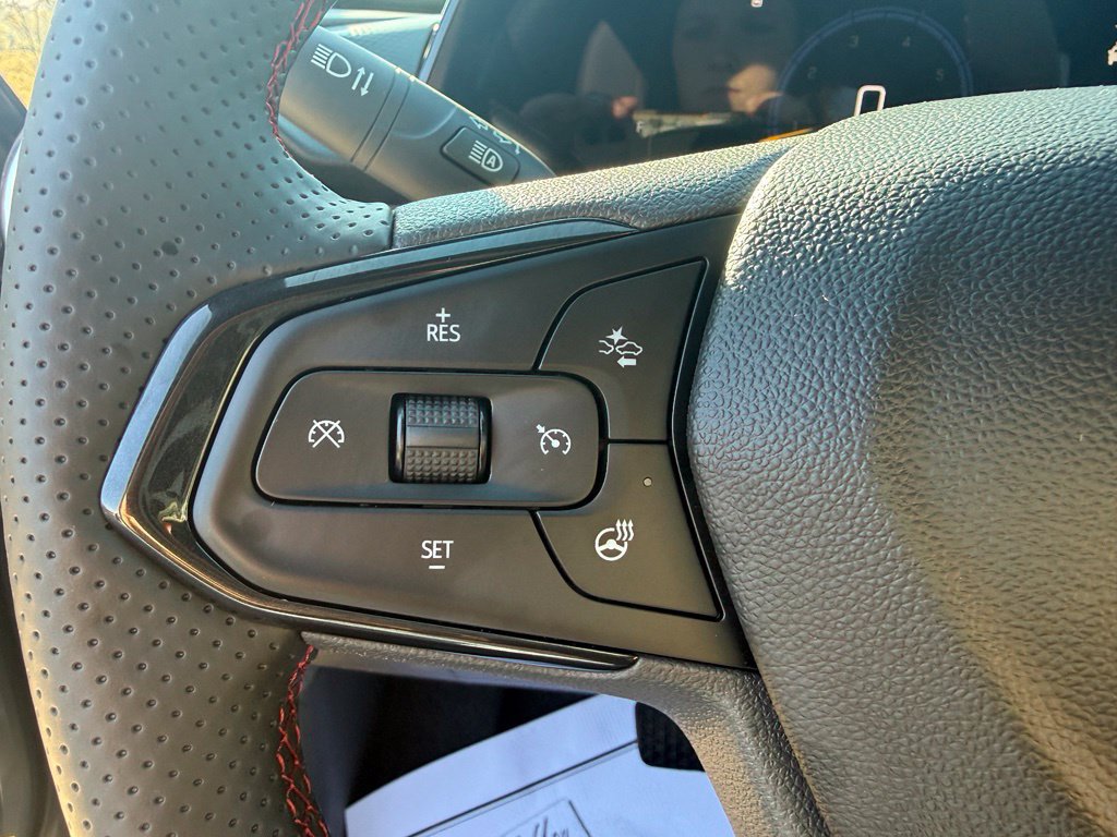 New 2026 Chevrolet Trax RS w/ Driver Confidence Package FWD image 32