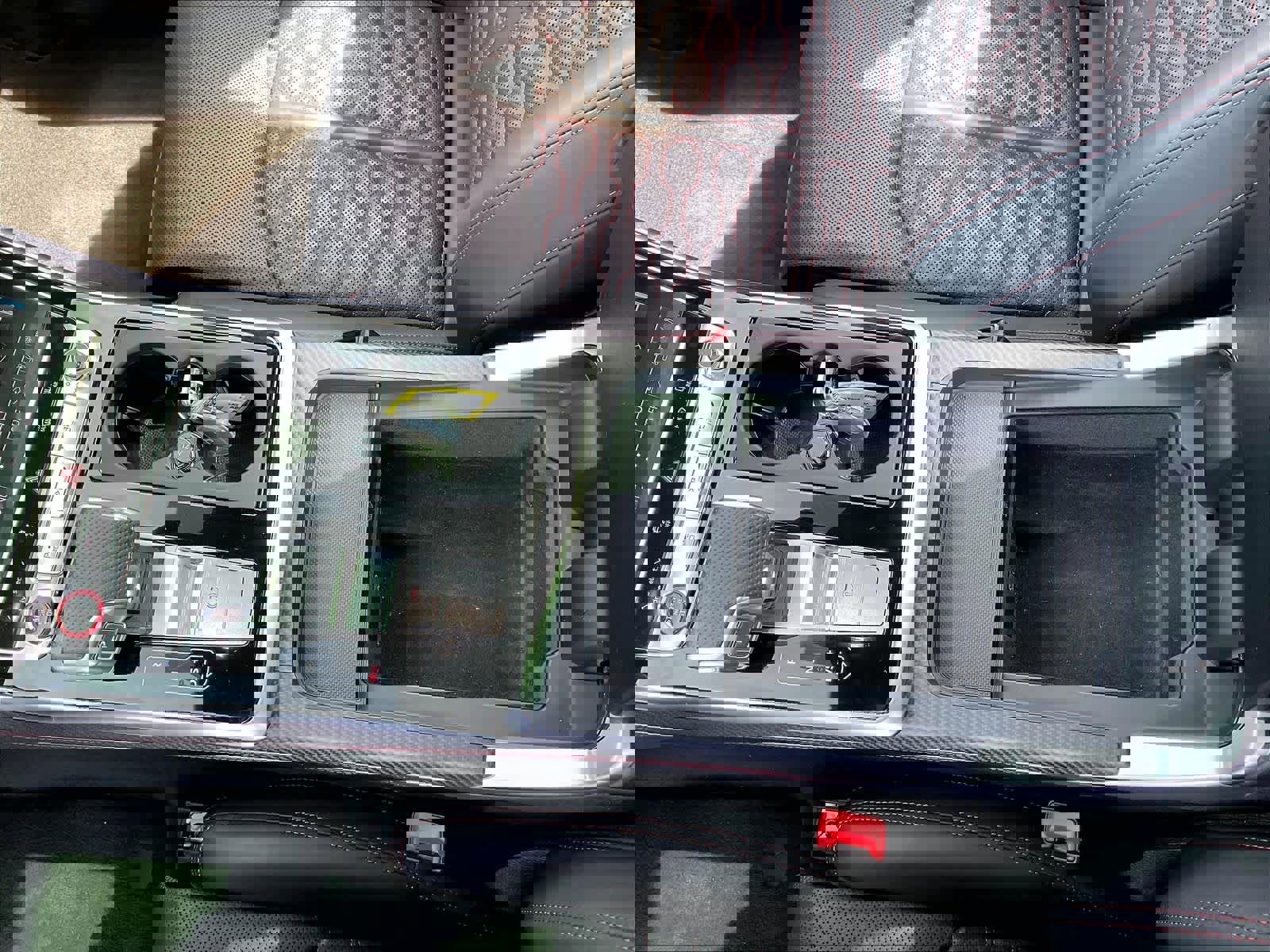 Used 2025 Audi RS Q8 performance image 35