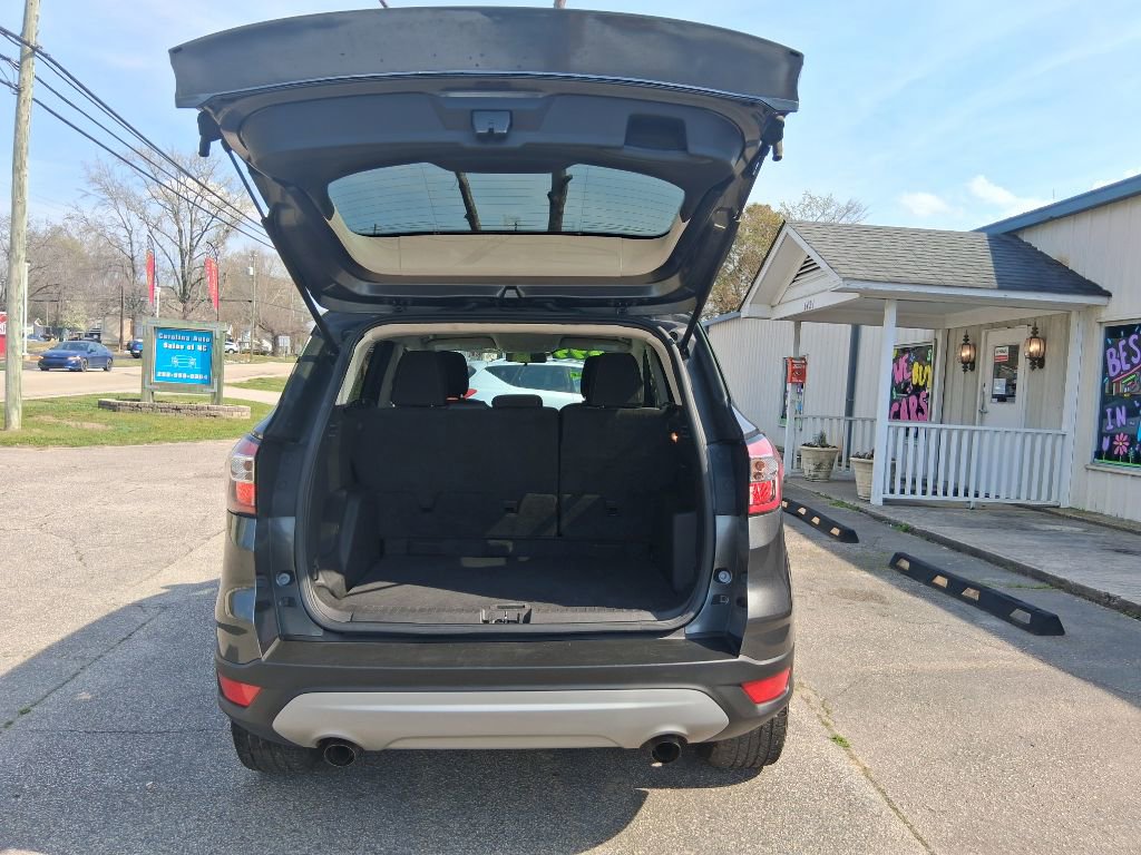 Used 2018 Ford Escape SE image 9