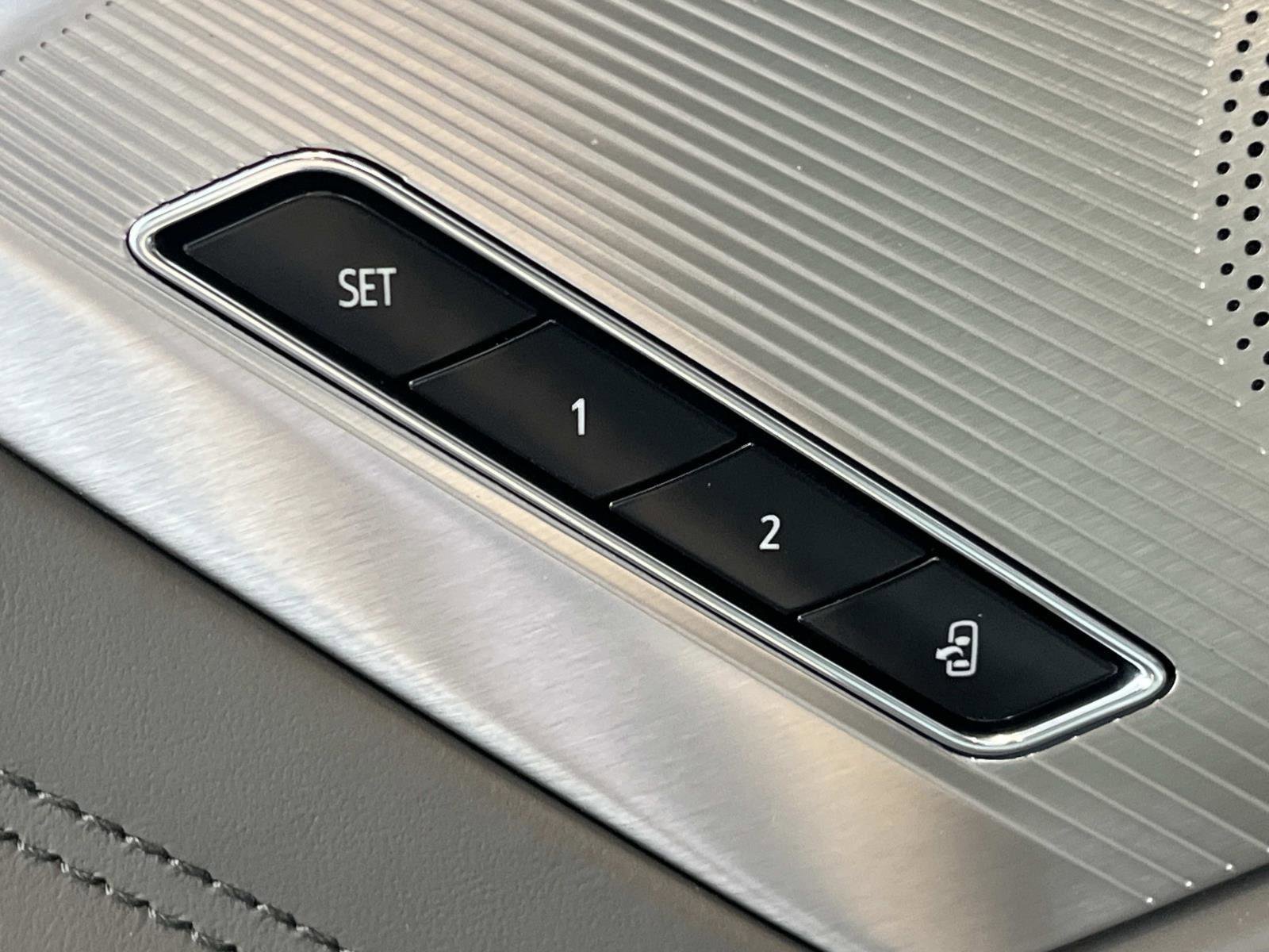 Used 2024 Chevrolet Corvette Z06 image 18