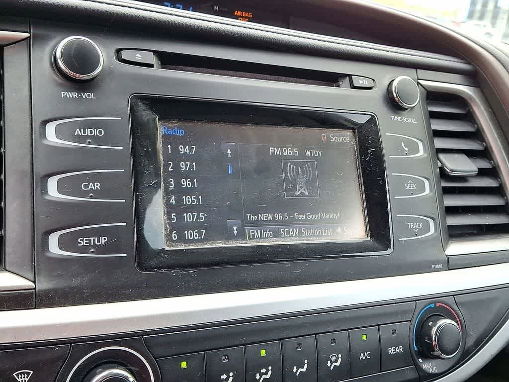 Used 2019 Toyota Highlander LE image 14