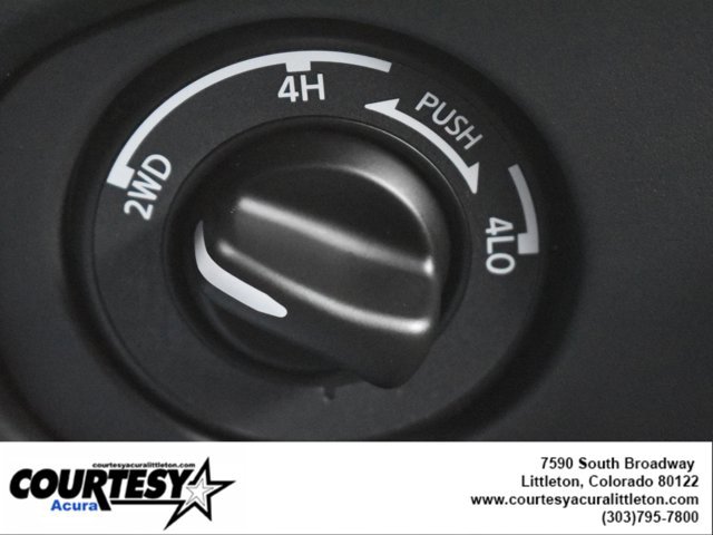 Used 2024 Nissan Frontier PRO-4X w/ Technology Package image 14