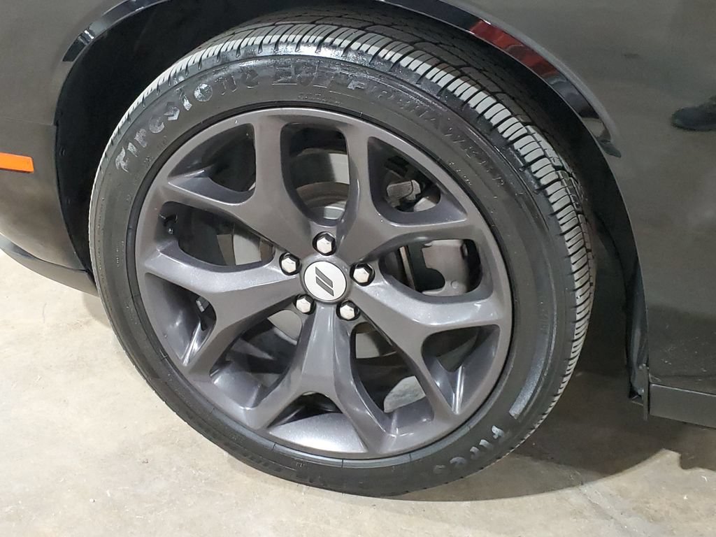 Used 2019 Dodge Challenger SXT w/ Plus Package RWD image 38