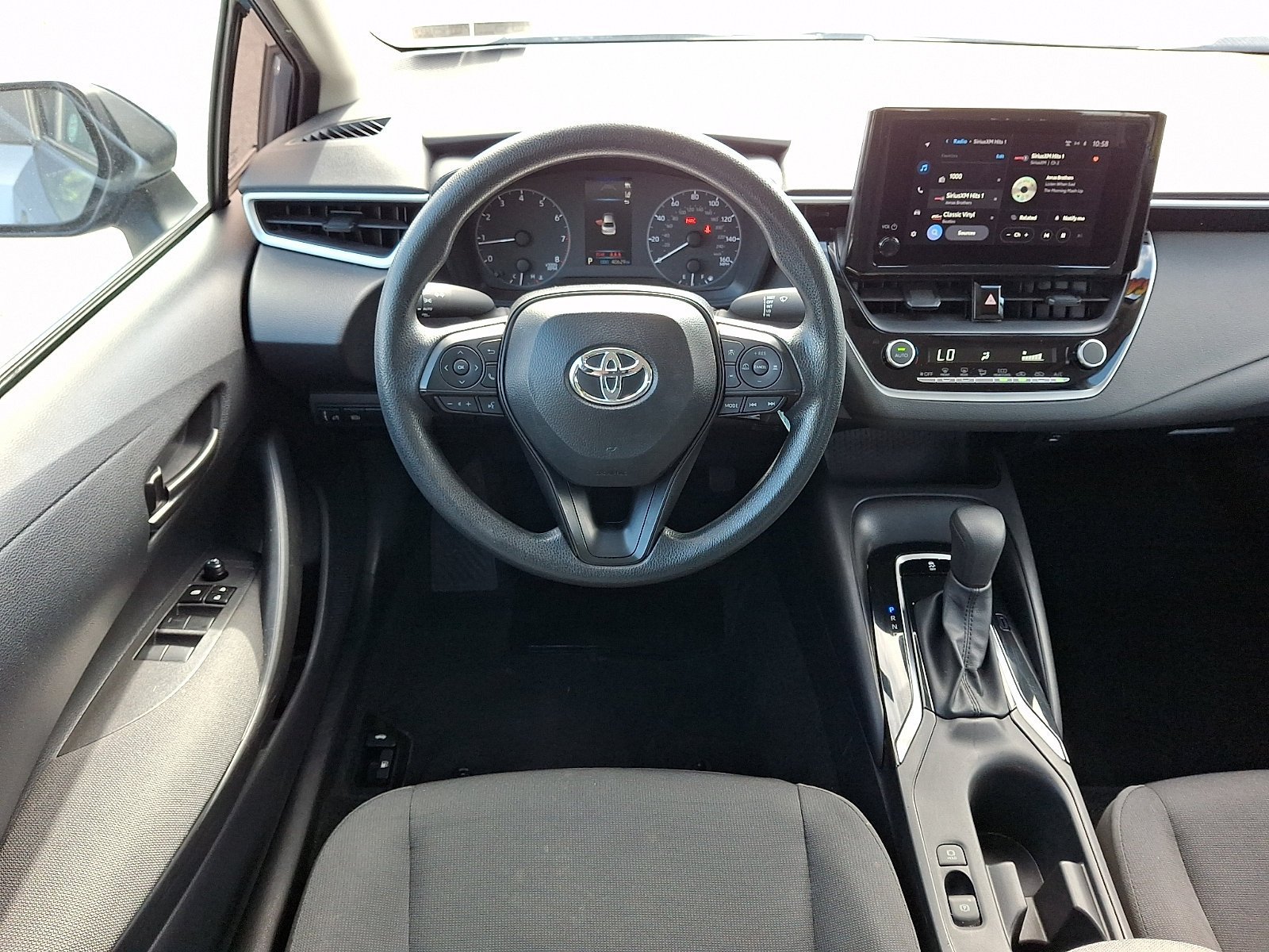 Used 2025 Toyota Corolla LE FWD image 13