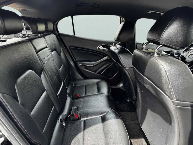 Used 2020 Mercedes-Benz GLA 250 4MATIC image 39