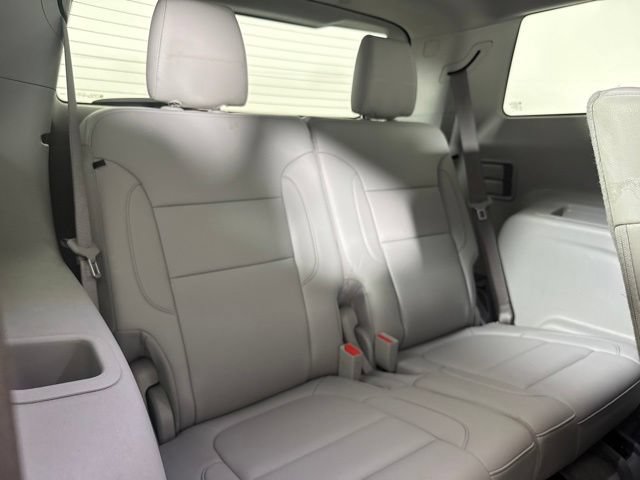 Used 2022 GMC Acadia SLT AWD/4WD image 35