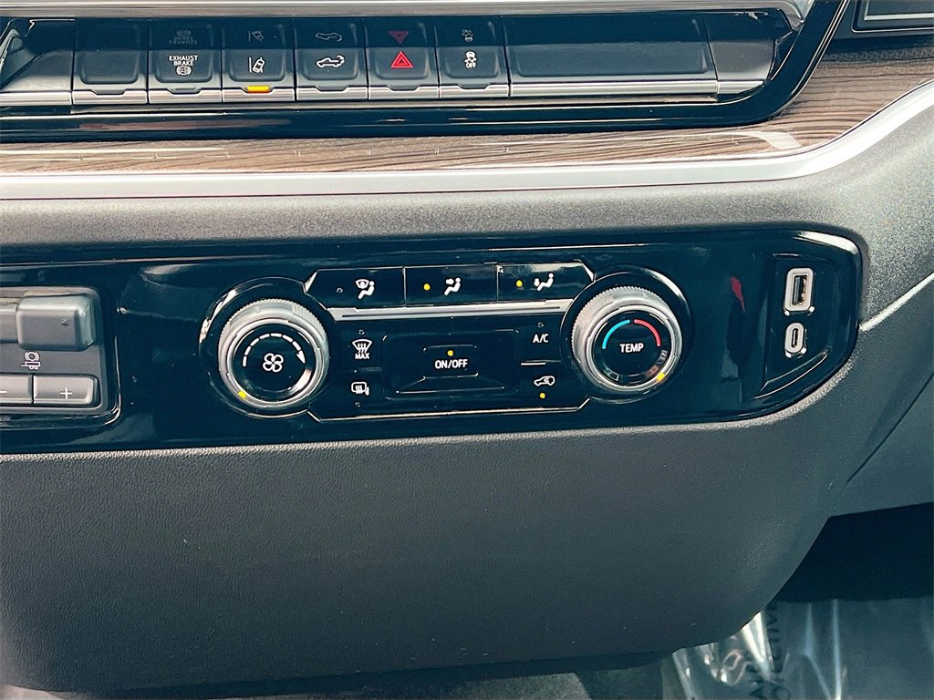 Used 2024 Chevrolet Silverado 2500 LT image 15