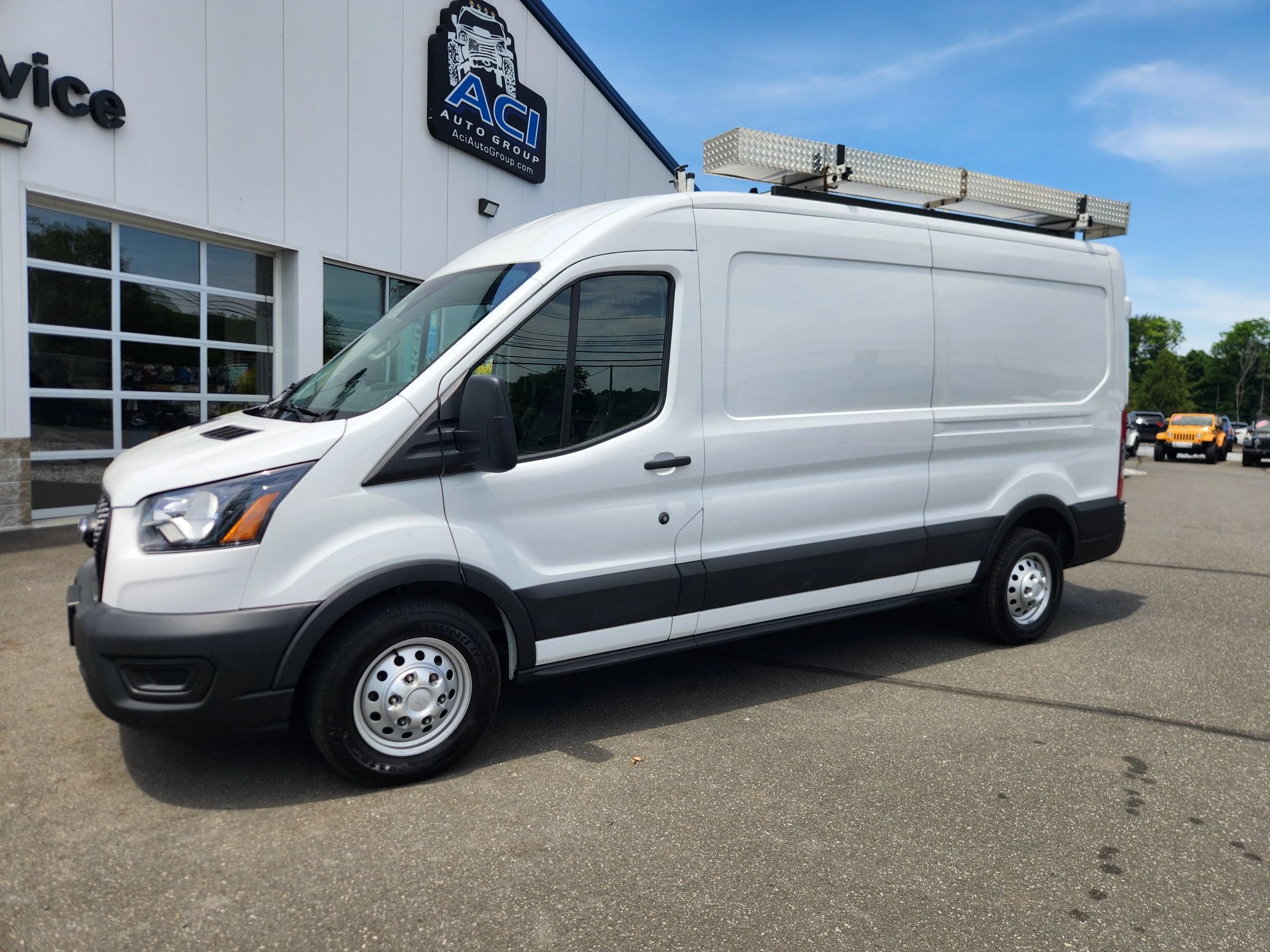 Used 2023 Ford Transit 250 Medium Roof AWD w/ Load Area Protection Package image 6