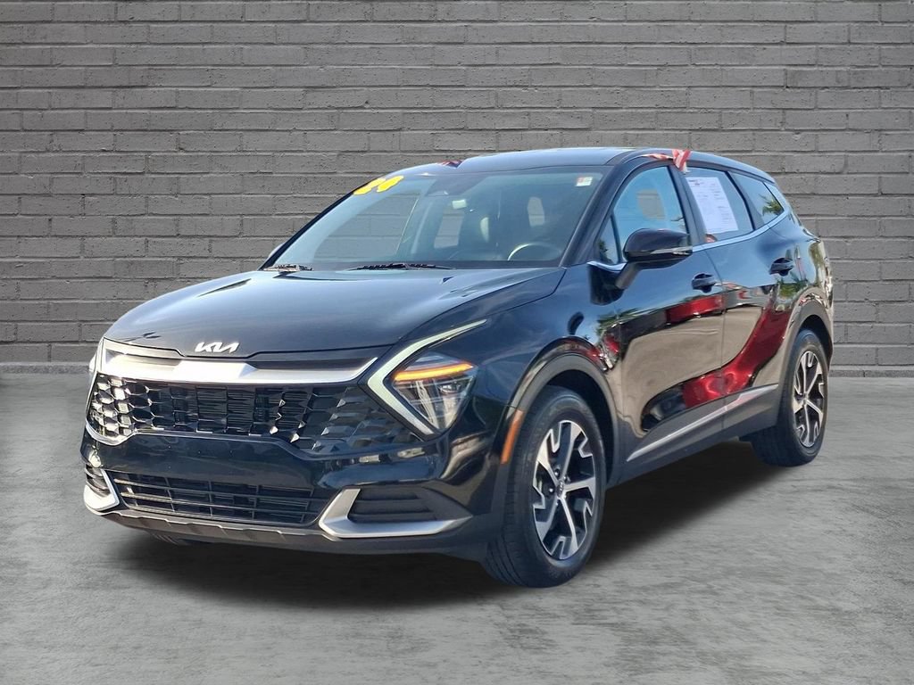 Used 2024 Kia Sportage EX FWD image 3