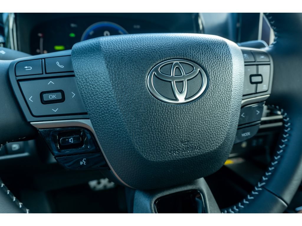 Certified 2026 Toyota Camry SE FWD image 29