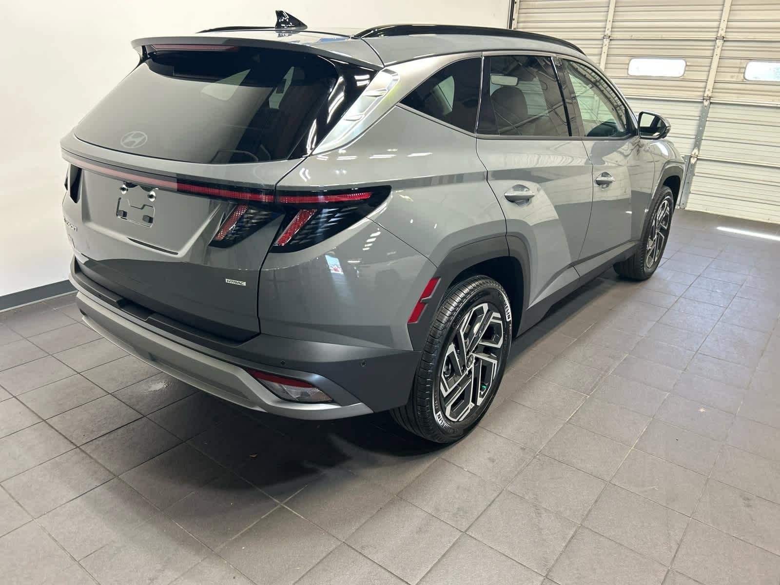 New 2026 Hyundai Tucson Limited AWD/4WD image 3
