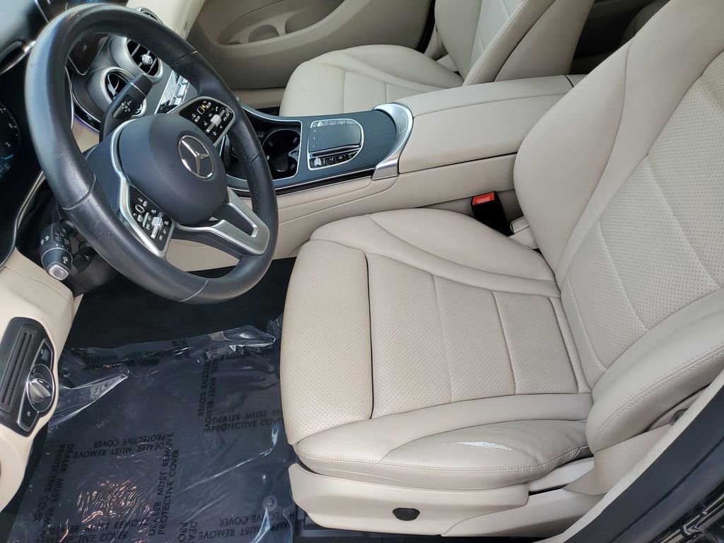 Used 2022 Mercedes-Benz GLC 300 w/ Premium Package Lite image 17