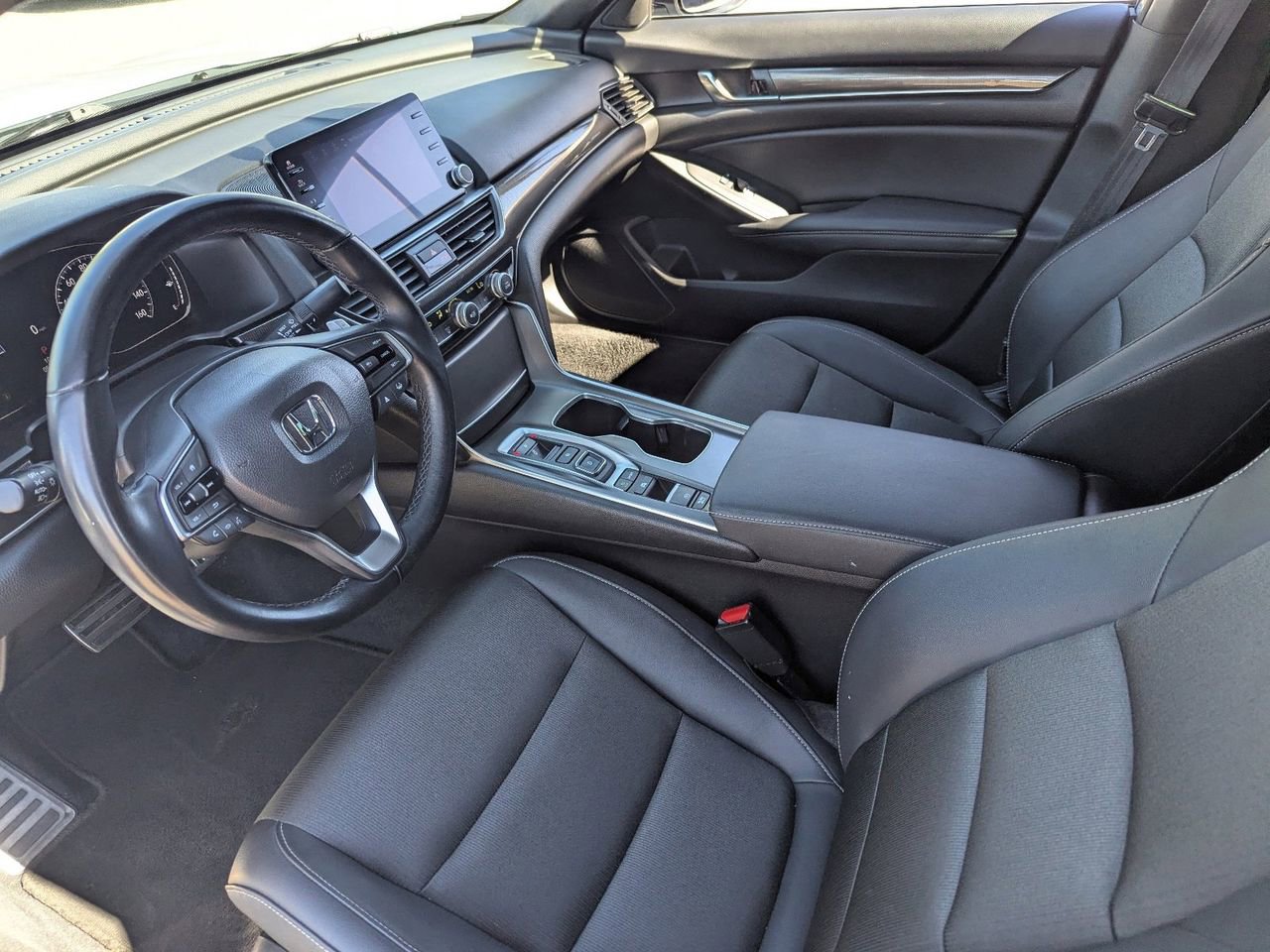 Used 2022 Honda Accord Sport image 25